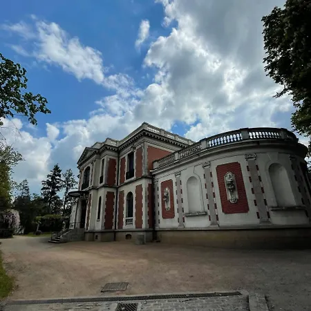 Le Troglodyte - Homy