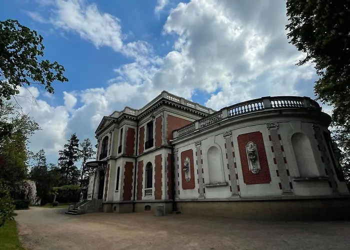 Le Troglodyte - Homy